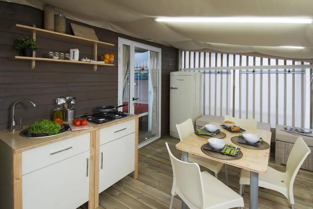 Campingplatz Hotel Camping Senia Cala Canyelles Lloret de Mar